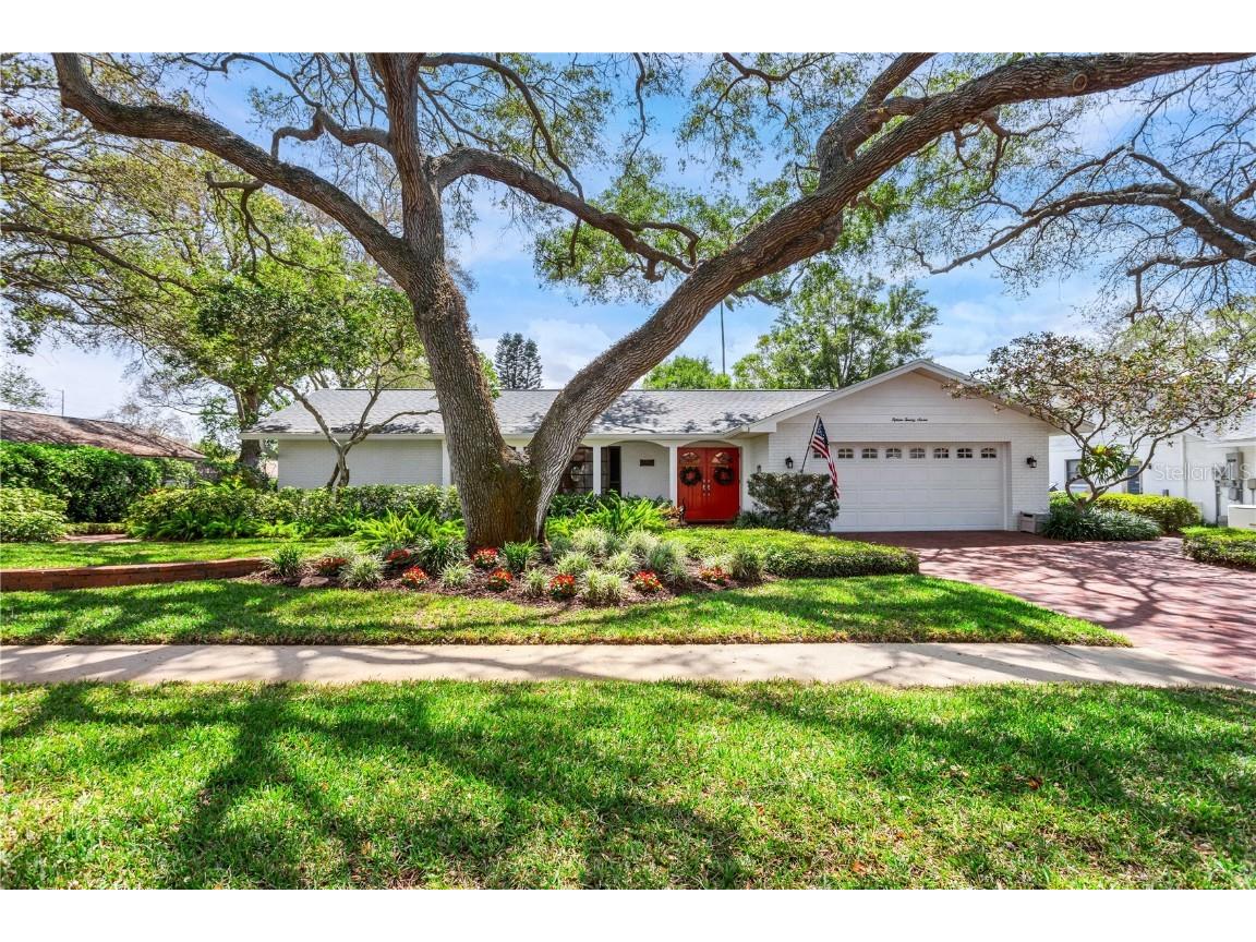 1527 Glen Hollow Lane N Dunedin FL 34698 U8236408 image1