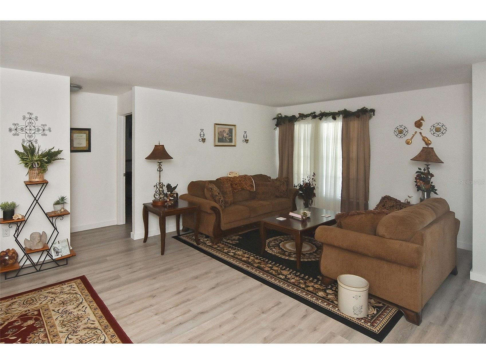 1527 Stewart Drive #115 Sarasota FL 34232 A4698913 image15