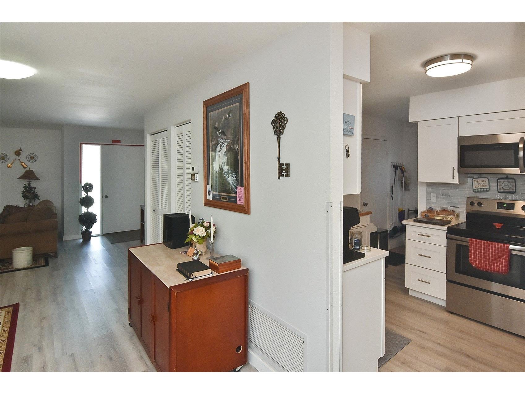 1527 Stewart Drive #115 Sarasota FL 34232 A4698913 image23