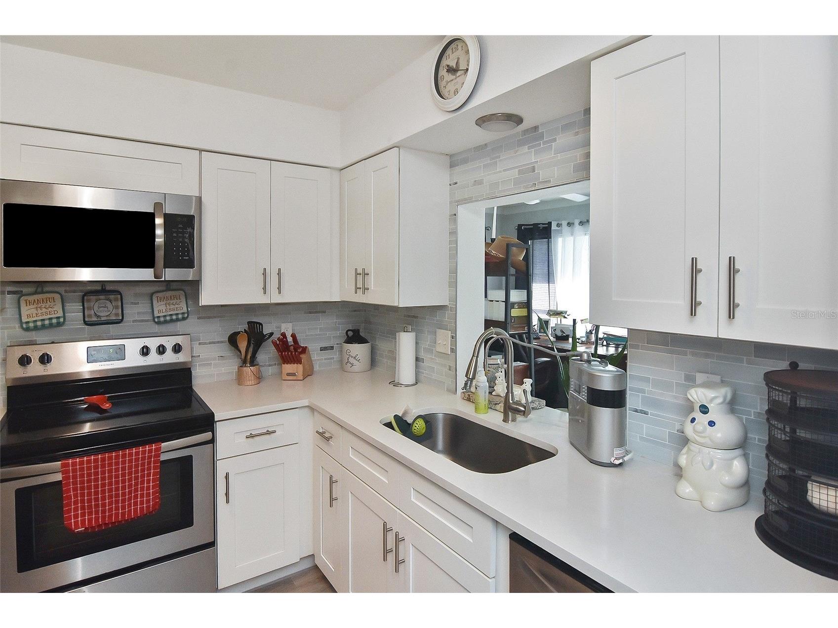 1527 Stewart Drive #115 Sarasota FL 34232 A4698913 image24