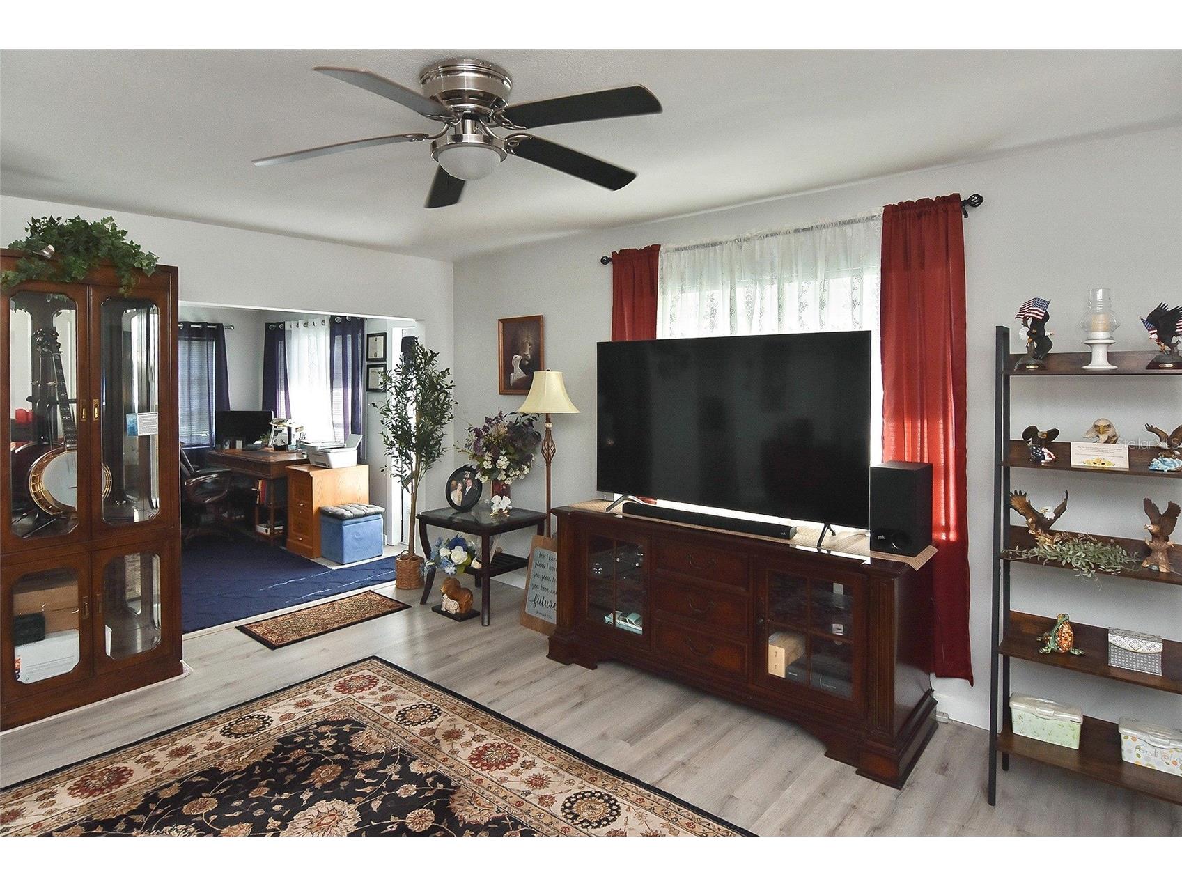 1527 Stewart Drive #115 Sarasota FL 34232 A4698913 image30