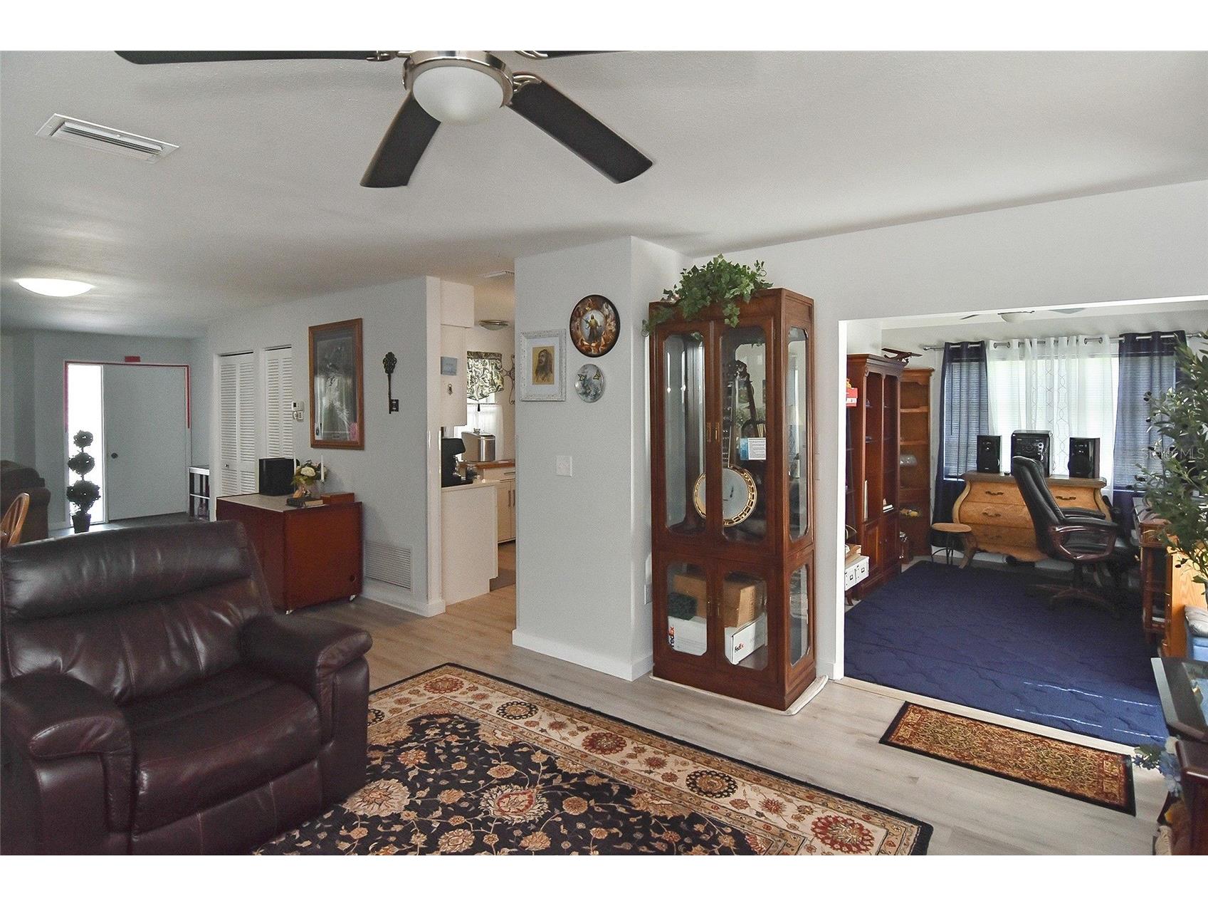 1527 Stewart Drive #115 Sarasota FL 34232 A4698913 image32