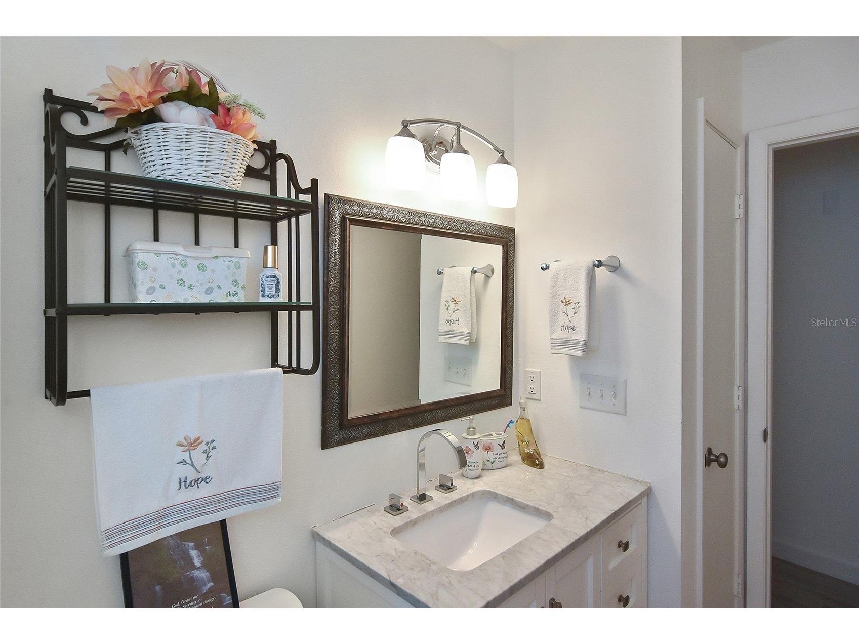 1527 Stewart Drive #115 Sarasota FL 34232 A4698913 image6