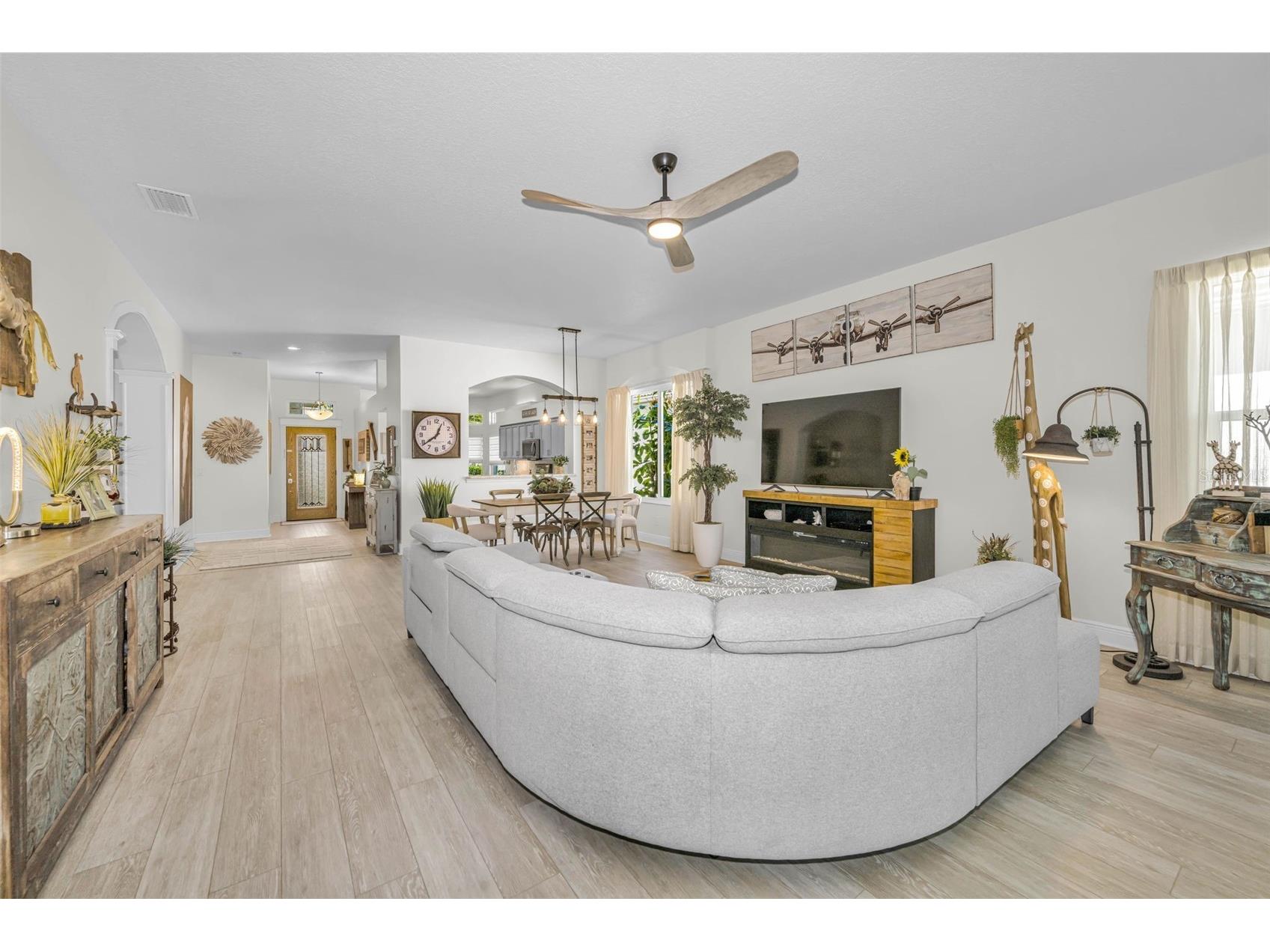 1527 Woodstream Drive Oldsmar FL 34677 TB8476648 image15
