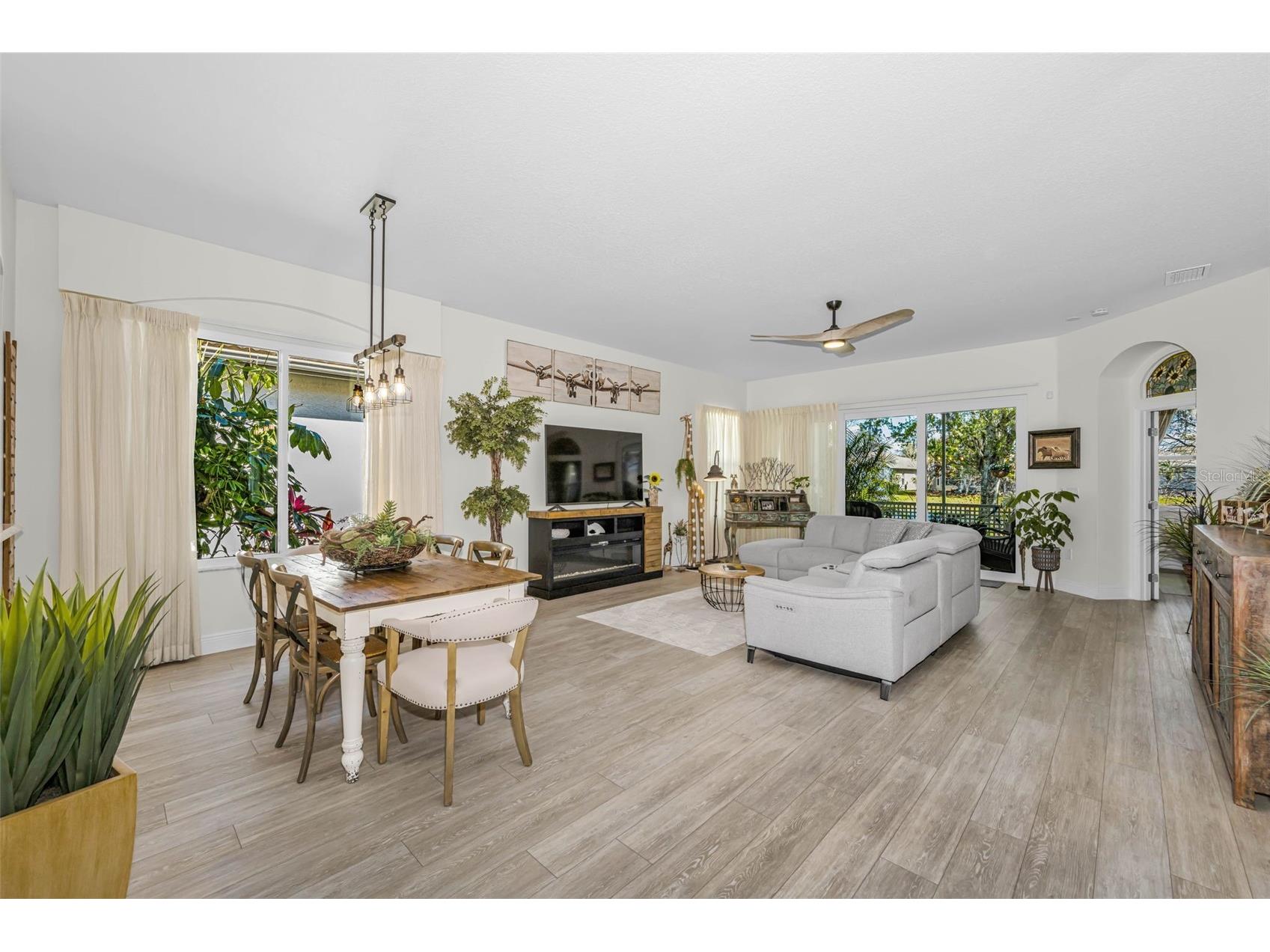 1527 Woodstream Drive Oldsmar FL 34677 TB8476648 image19