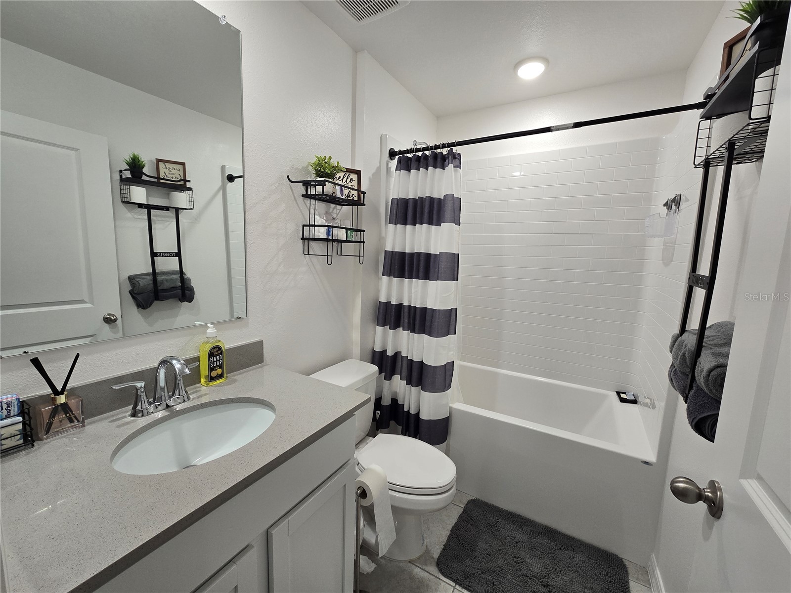 15271 Green Jay Road Weeki Wachee FL 34614 TB8526833 image19