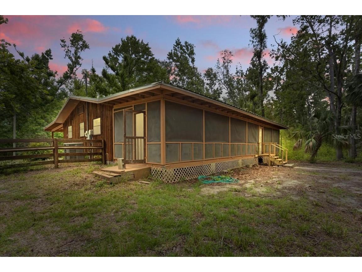 1528 Palm Street NE Steinhatchee FL 32359 - STEINHATCHEE RIVER W7876444 image1