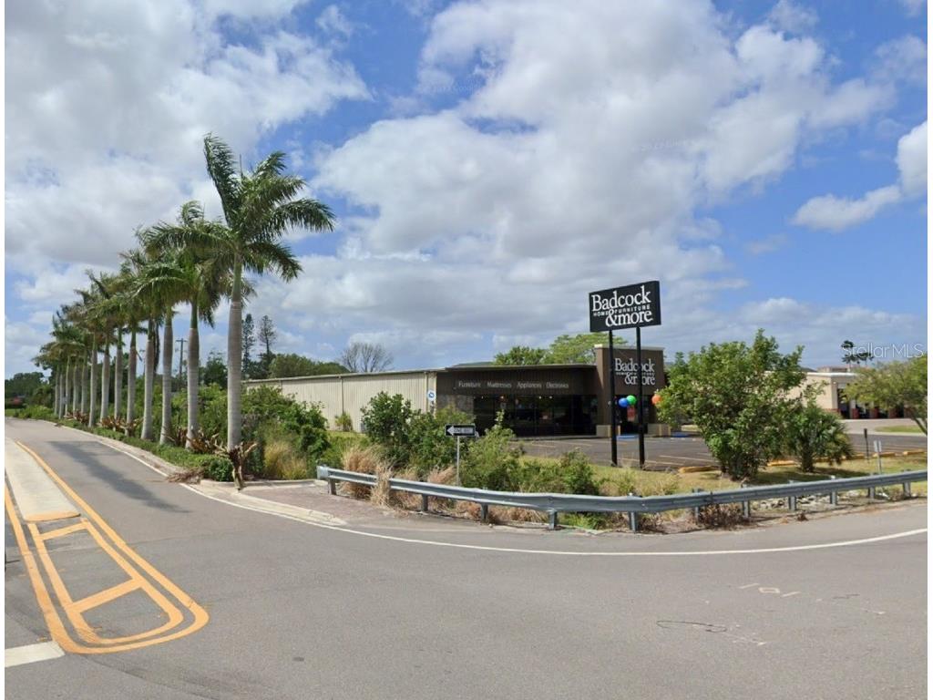 1529 10th Street E Palmetto FL 34221 A4621554 image1