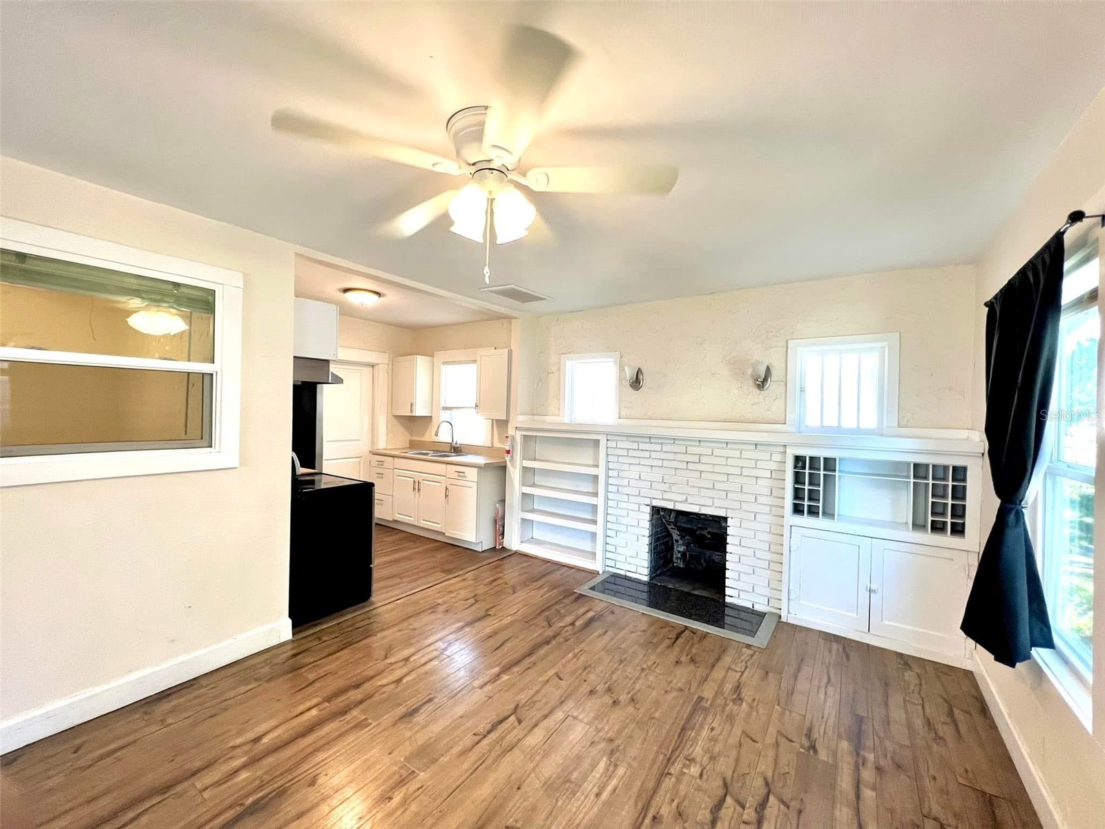 1529 12th Street S #A Saint Petersburg FL 33705 TB8494769 image3