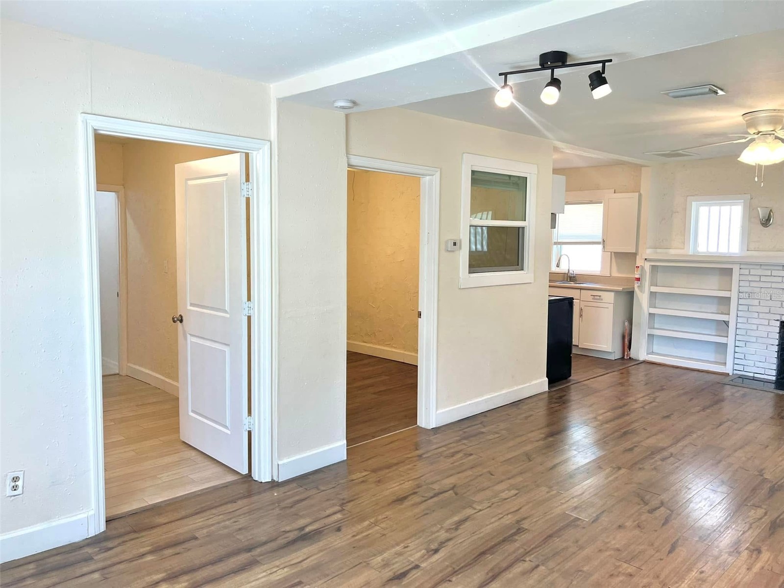 1529 12th Street S #A Saint Petersburg FL 33705 TB8494769 image6