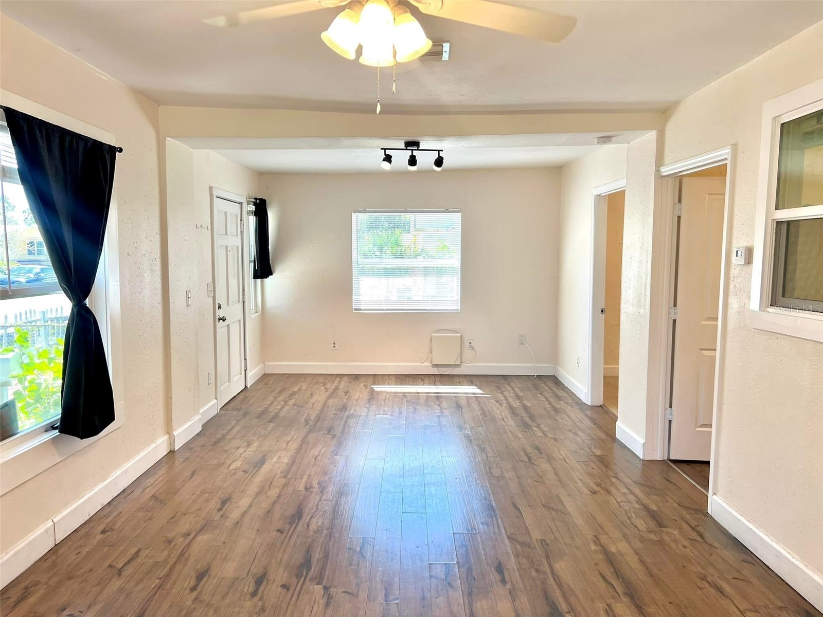 1529 12th Street S #A Saint Petersburg FL 33705 TB8494769 image8