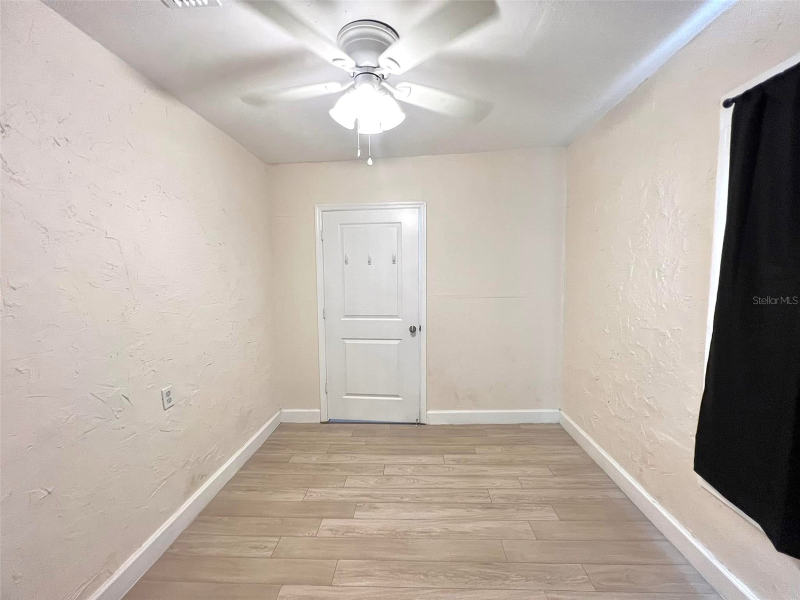 1529 12th Street S #A Saint Petersburg FL 33705 TB8494769 image9