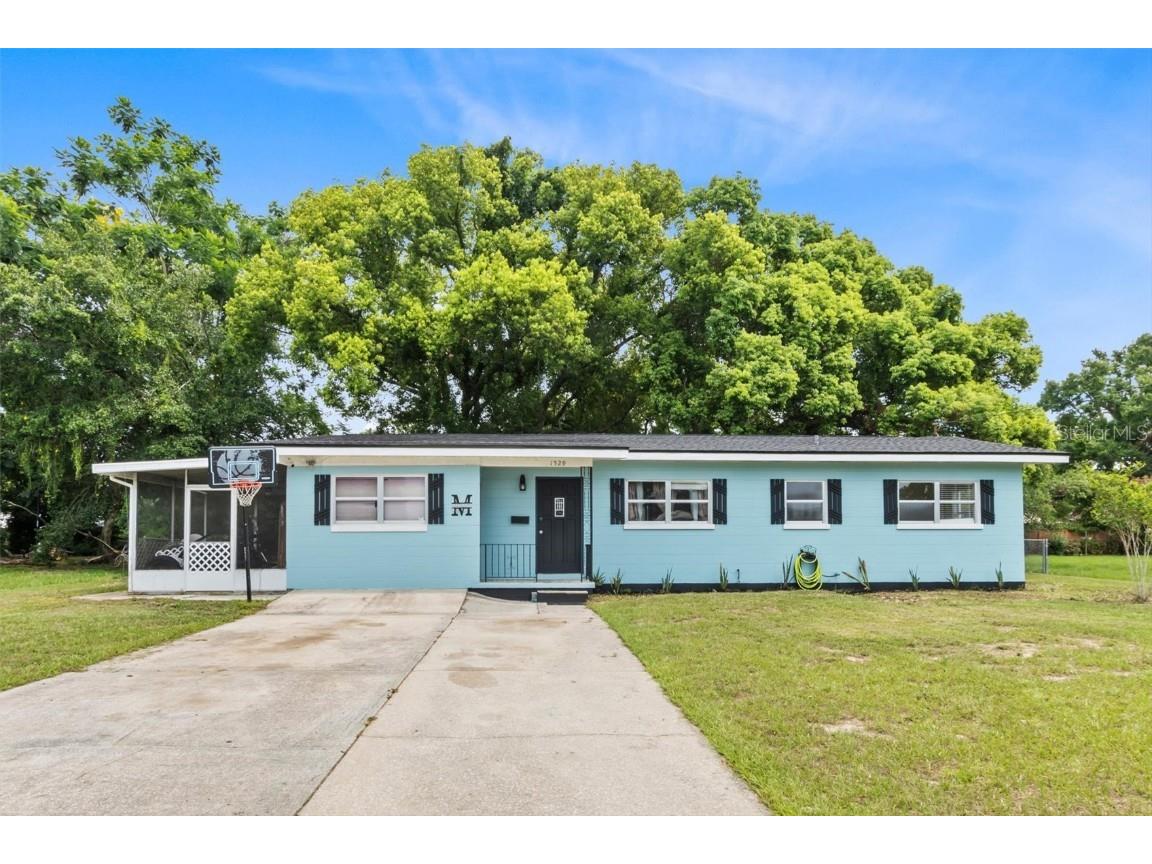 1529 Avenue C NE Winter Haven FL 33881 P4931087 image1