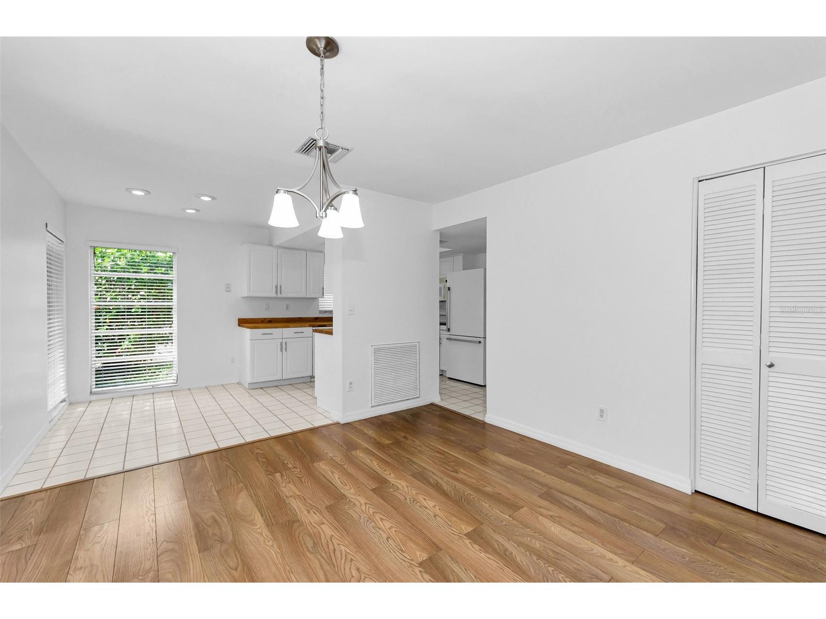 1529 E Dorchester Drive Palm Harbor FL 34684 TB8518054 image8