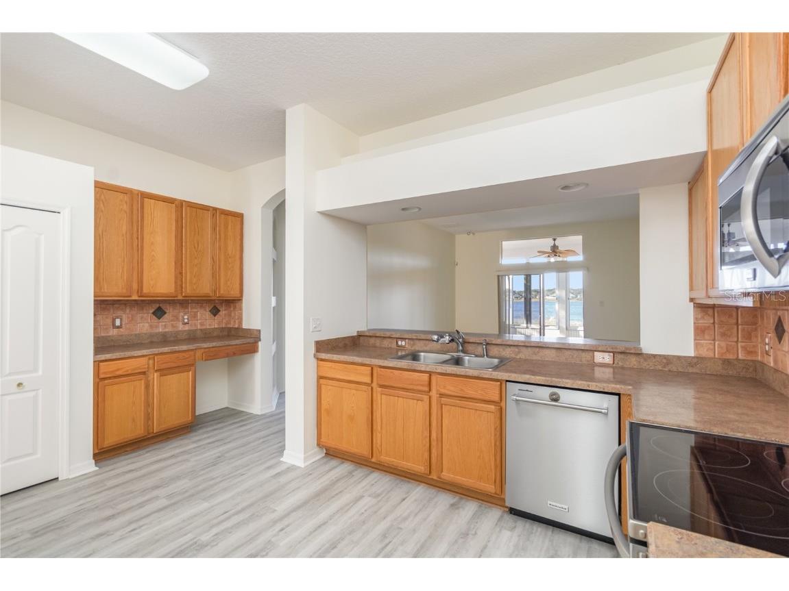 1529 Lake Villa Drive Tavares FL 32778 - LAKE SAUNDERS O6360956 image10