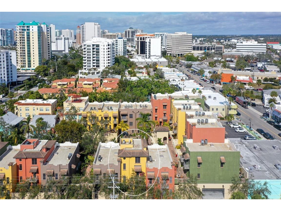 1529 Oak Street Sarasota FL 34236 A4638435 image1