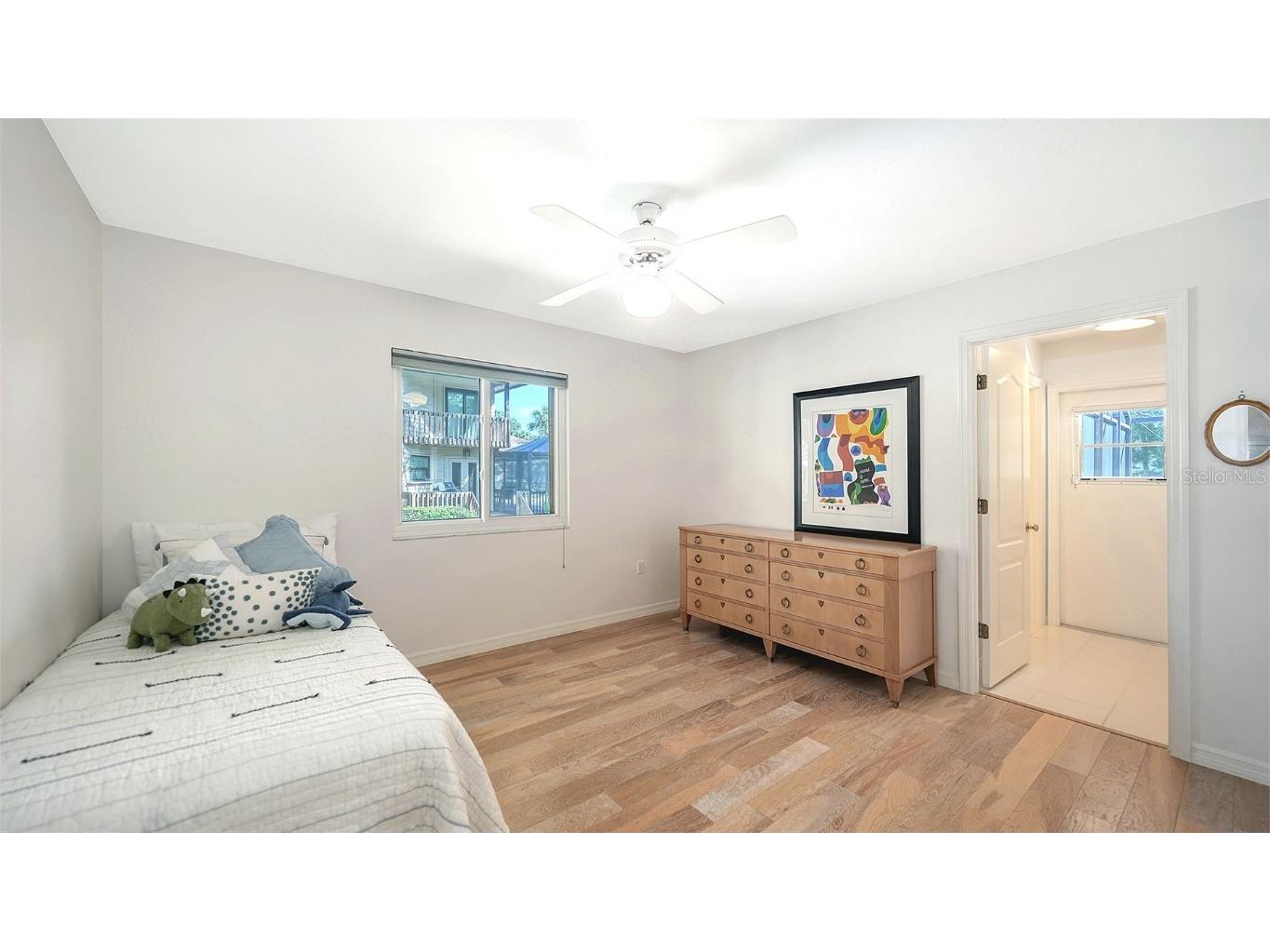 1529 Oak Way Sarasota FL 34232 A4663922 image25