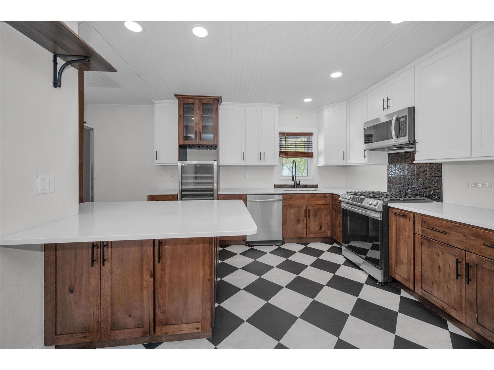 1529 Paloma Lane Dunedin FL 34698 TB8460243 image2