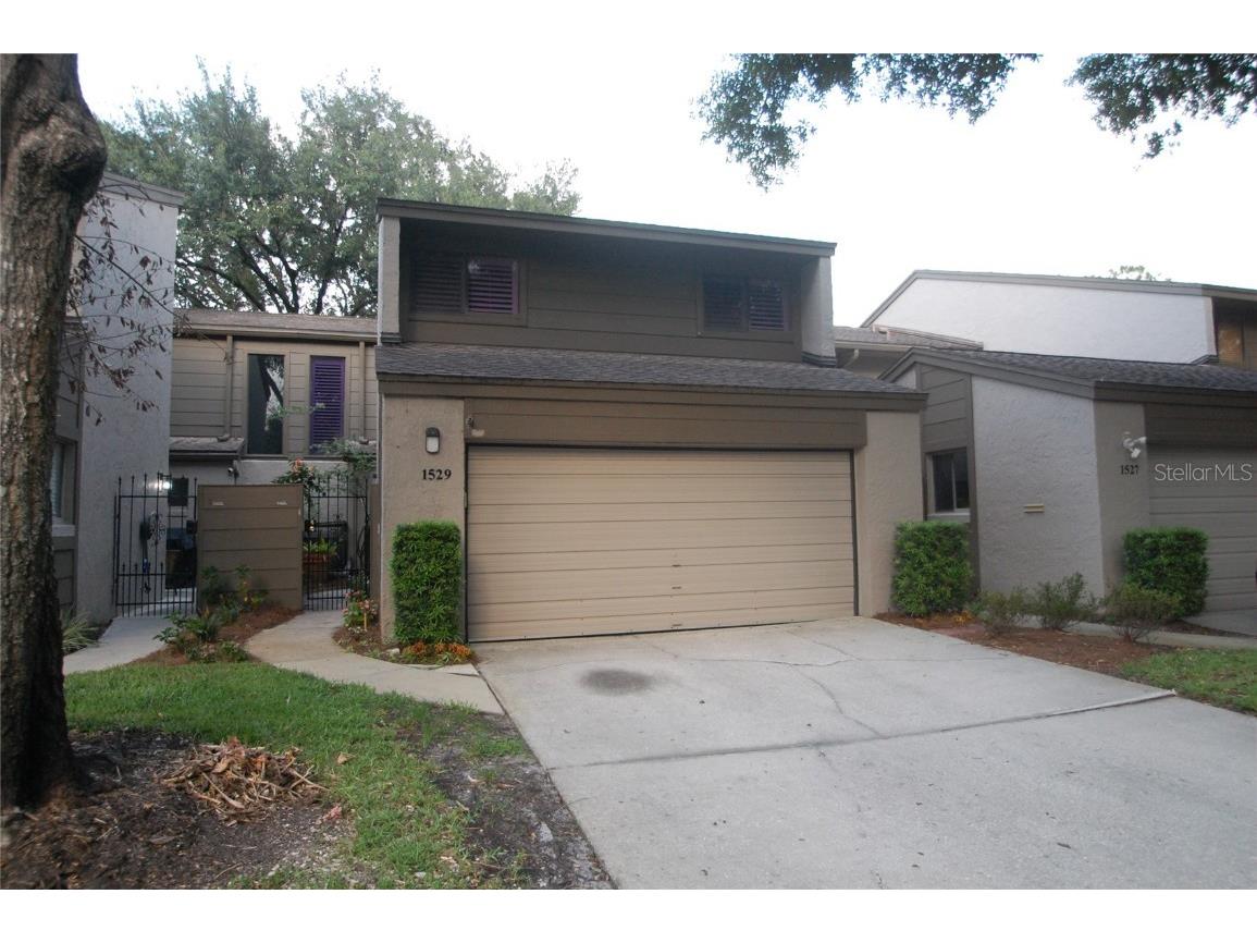1529 Pickwood Ave Avenue Fern Park FL 32730 - Lake of The Woods O6124441 image1