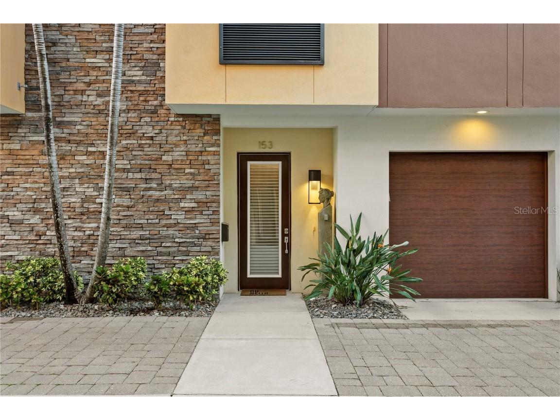 153 5th Avenue NE Saint Petersburg FL 33701 TB8442119 image3