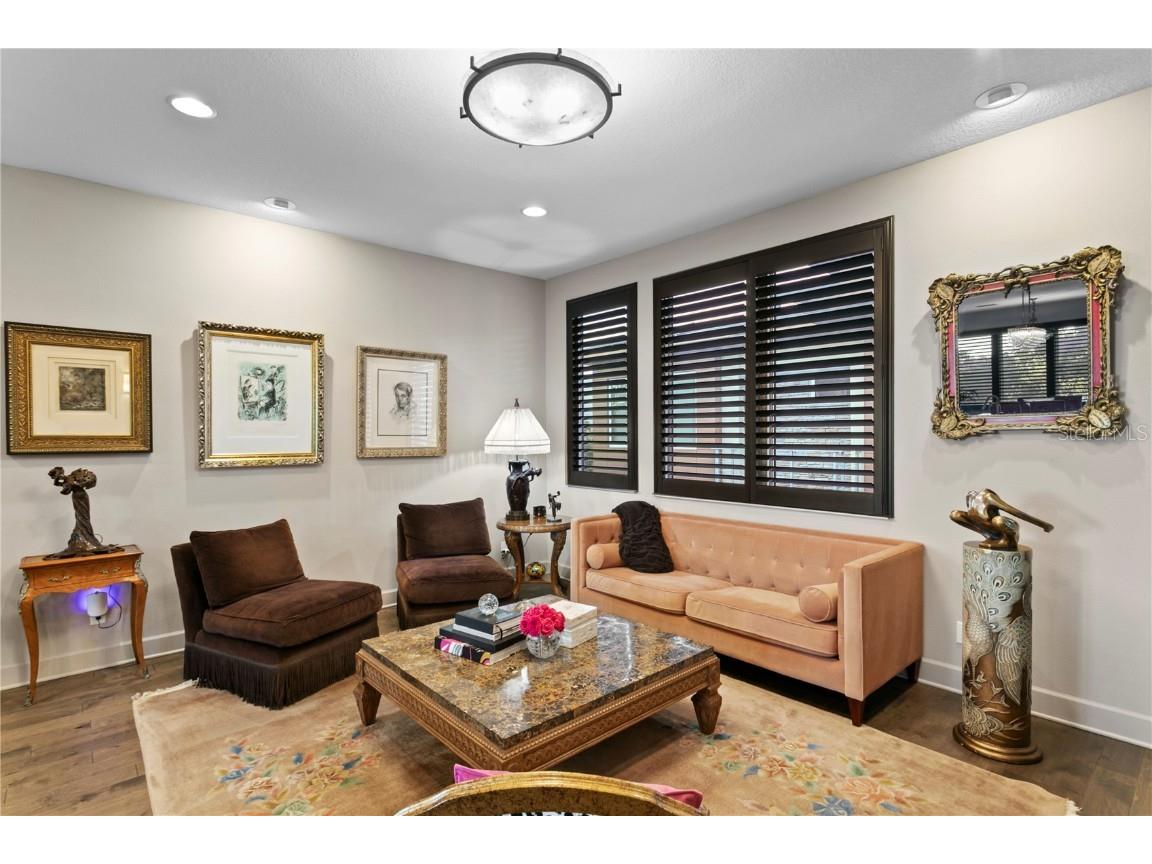 153 5th Avenue NE Saint Petersburg FL 33701 TB8442119 image30