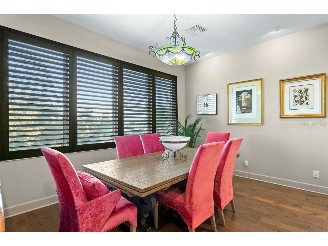 153 5th Avenue NE Saint Petersburg FL 33701 TB8442119 image41