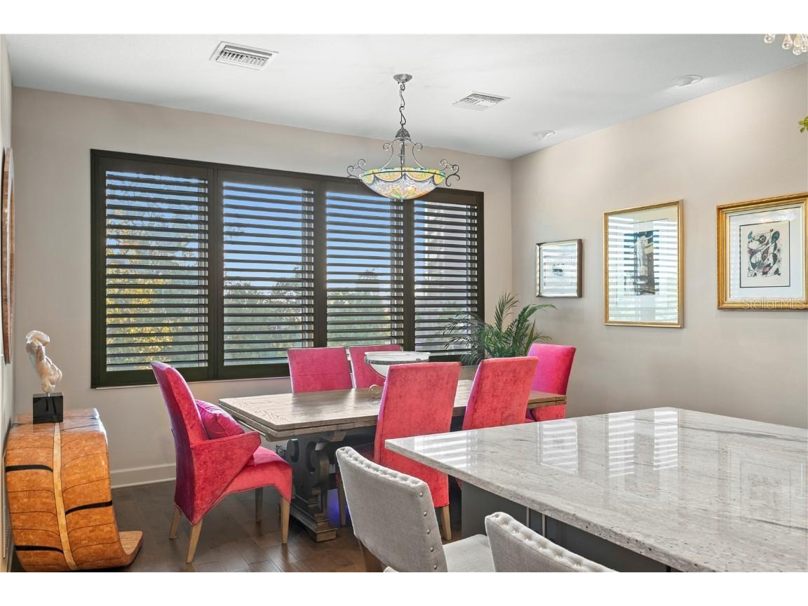 153 5th Avenue NE Saint Petersburg FL 33701 TB8442119 image43