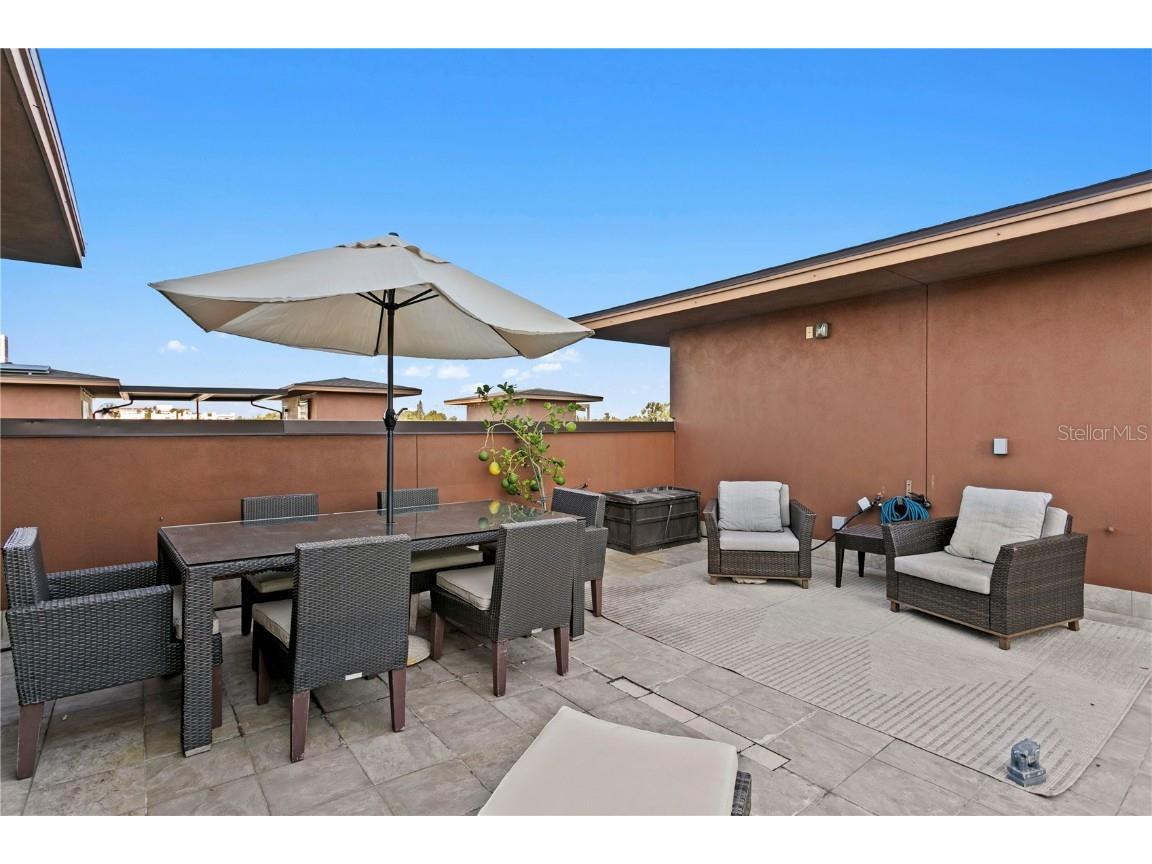 153 5th Avenue NE Saint Petersburg FL 33701 TB8442119 image47