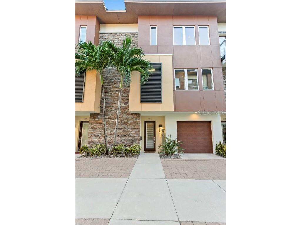 153 5th Avenue NE Saint Petersburg FL 33701 TB8442119 image5