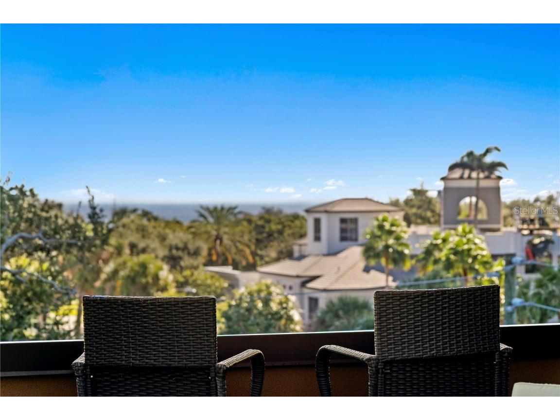 153 5th Avenue NE Saint Petersburg FL 33701 TB8442119 image51