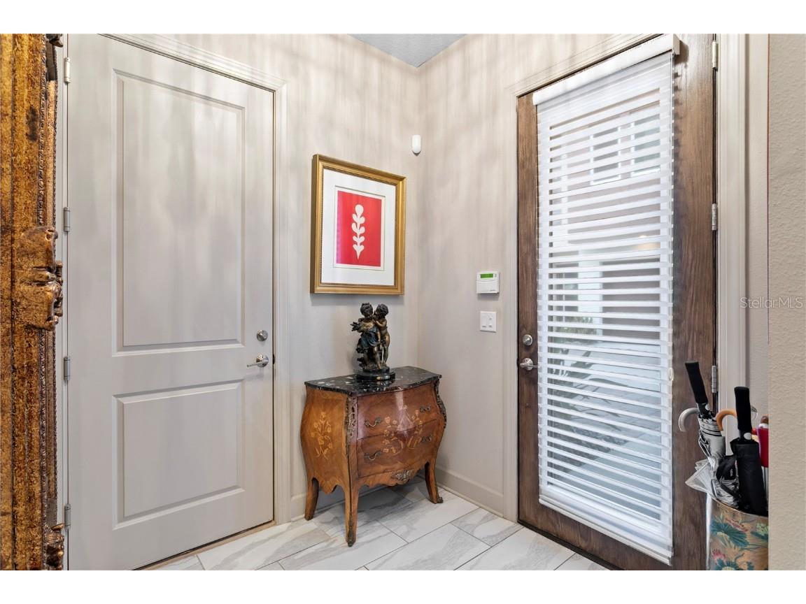 153 5th Avenue NE Saint Petersburg FL 33701 TB8442119 image7