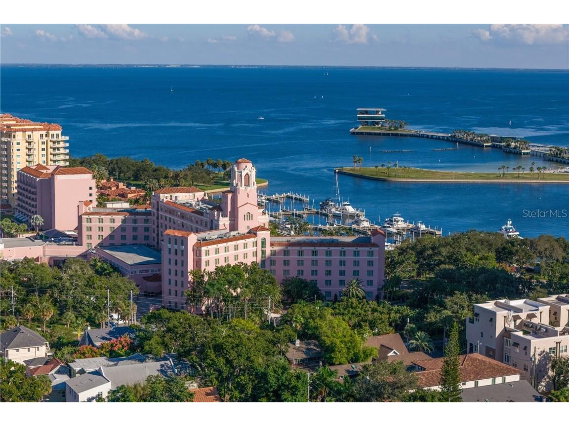 153 5th Avenue NE Saint Petersburg FL 33701 TB8442119 image76