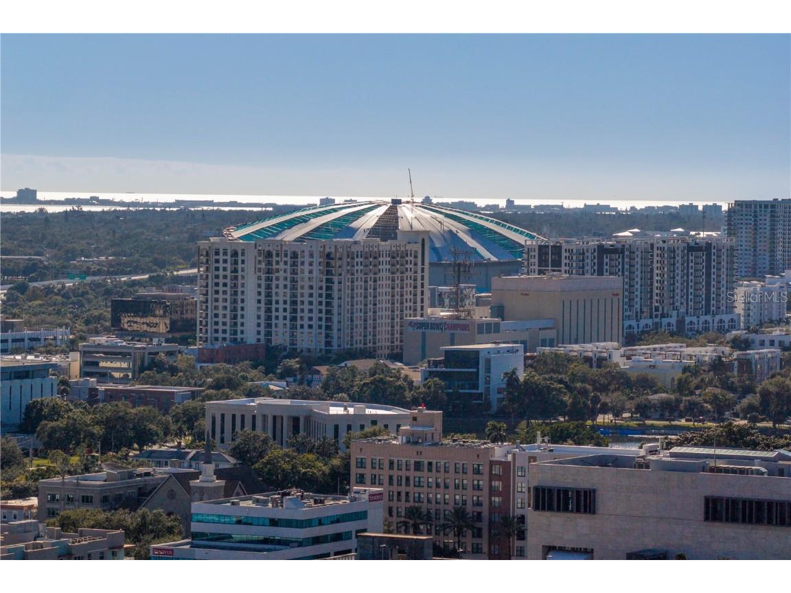 153 5th Avenue NE Saint Petersburg FL 33701 TB8442119 image78