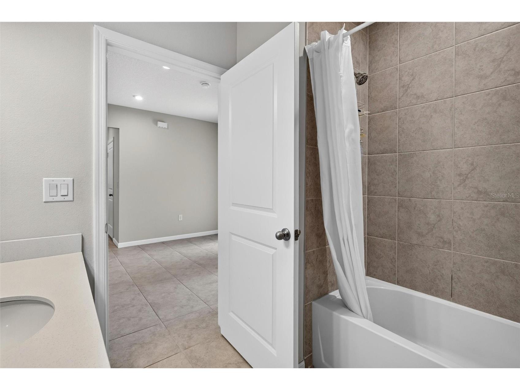 153 Eagle Harbor Way Daytona Beach FL 32124 V4949888 image37