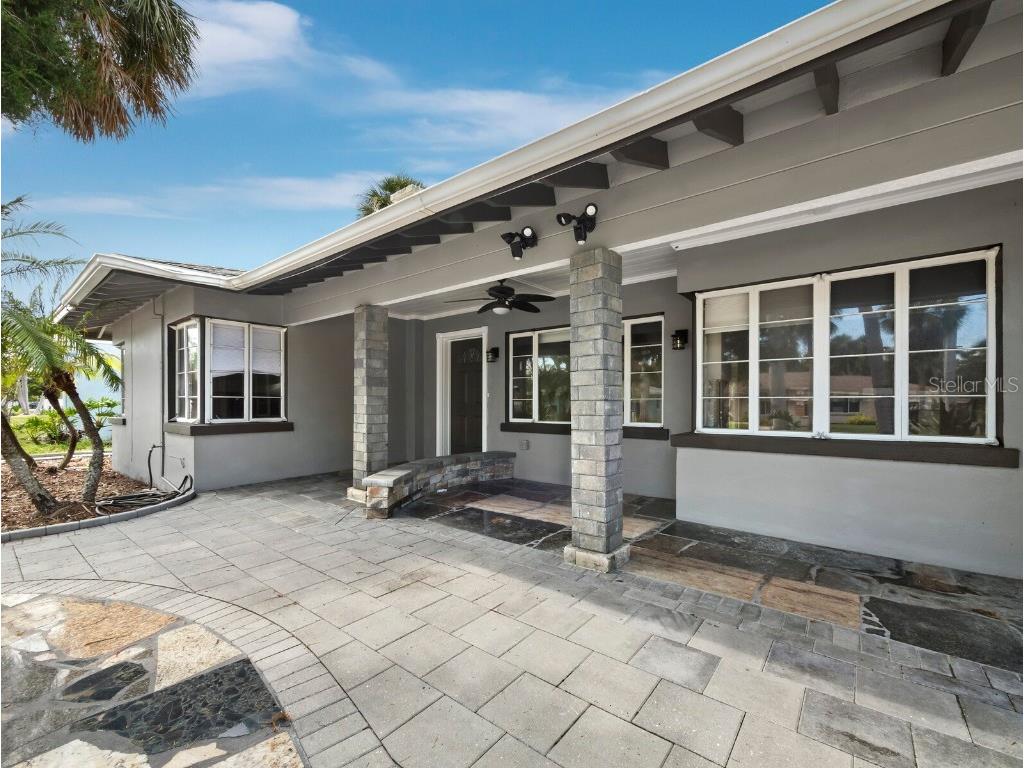 153 N Adams Drive Sarasota FL 34236 A4660166 image3