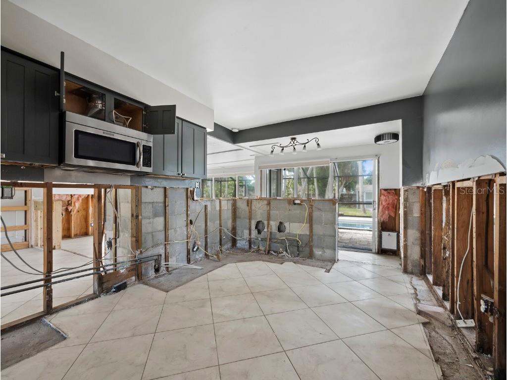 153 N Adams Drive Sarasota FL 34236 A4660166 image8