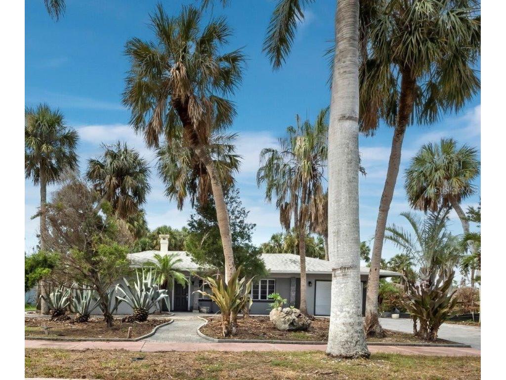 153 N Adams Drive Sarasota FL 34236 A4664793 image1