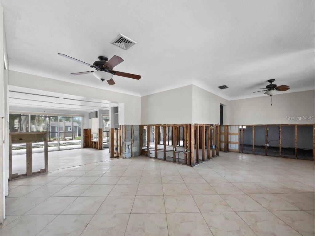 153 N Adams Drive Sarasota FL 34236 A4664793 image4