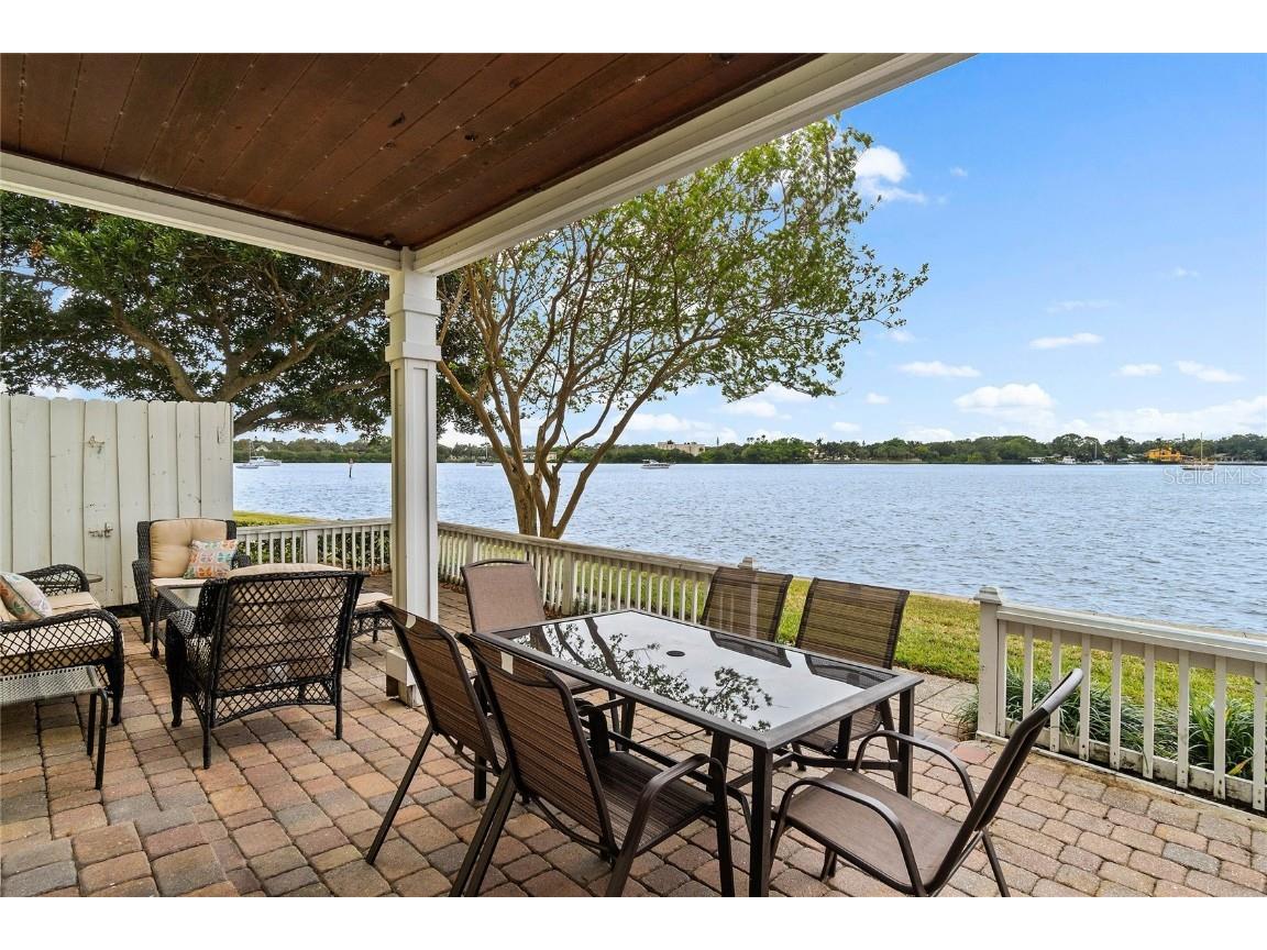 153 Pompano Drive SE #A Saint Petersburg FL 33705 - BIG BAYOU ON TAMPA BAY U8179802 image1