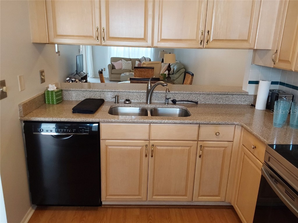 153 Sun Isle Circle Treasure Island FL 33706 TB8438439 image11