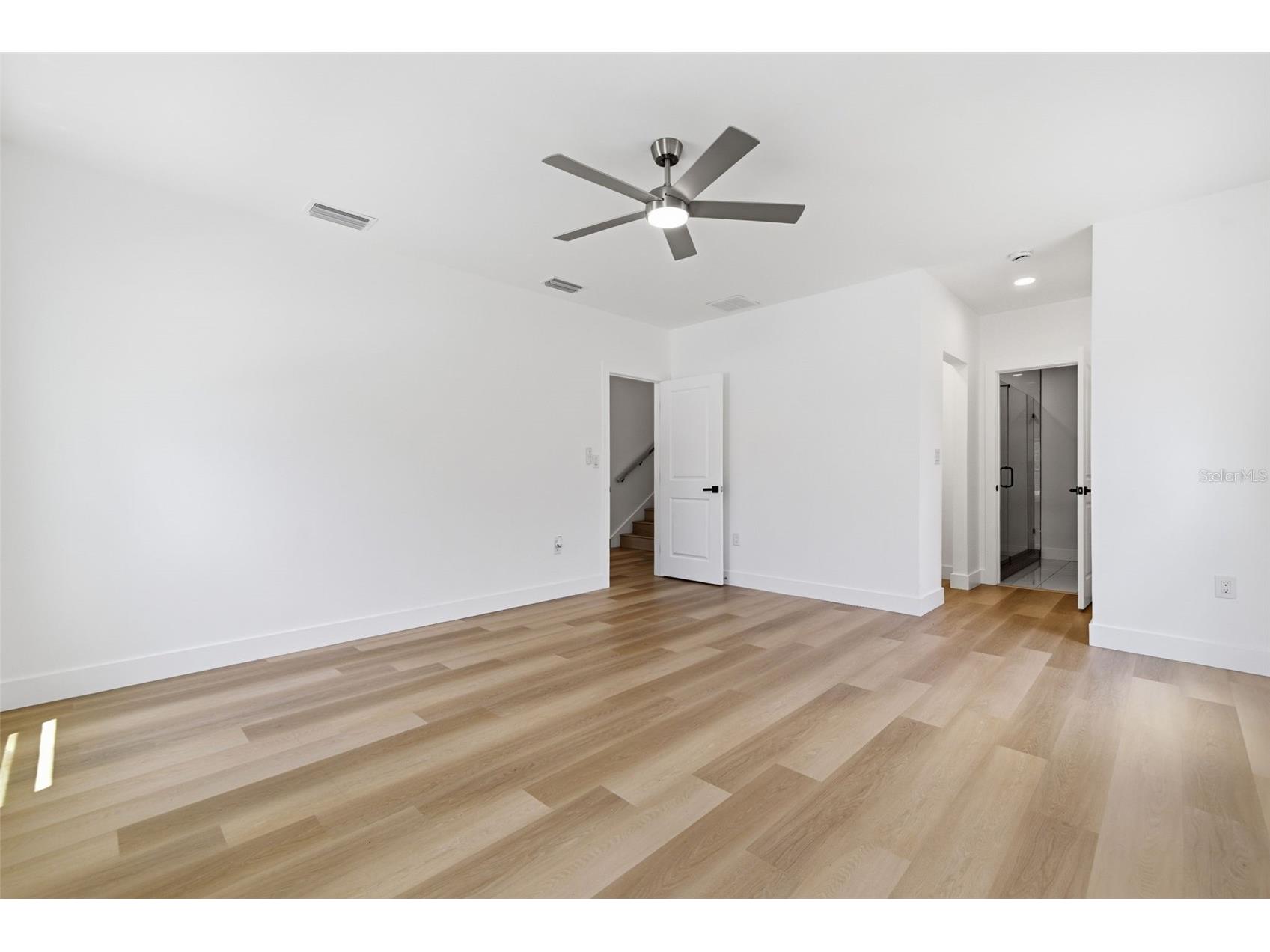 1530 12th Avenue S Saint Petersburg FL 33705 TB8508957 image13