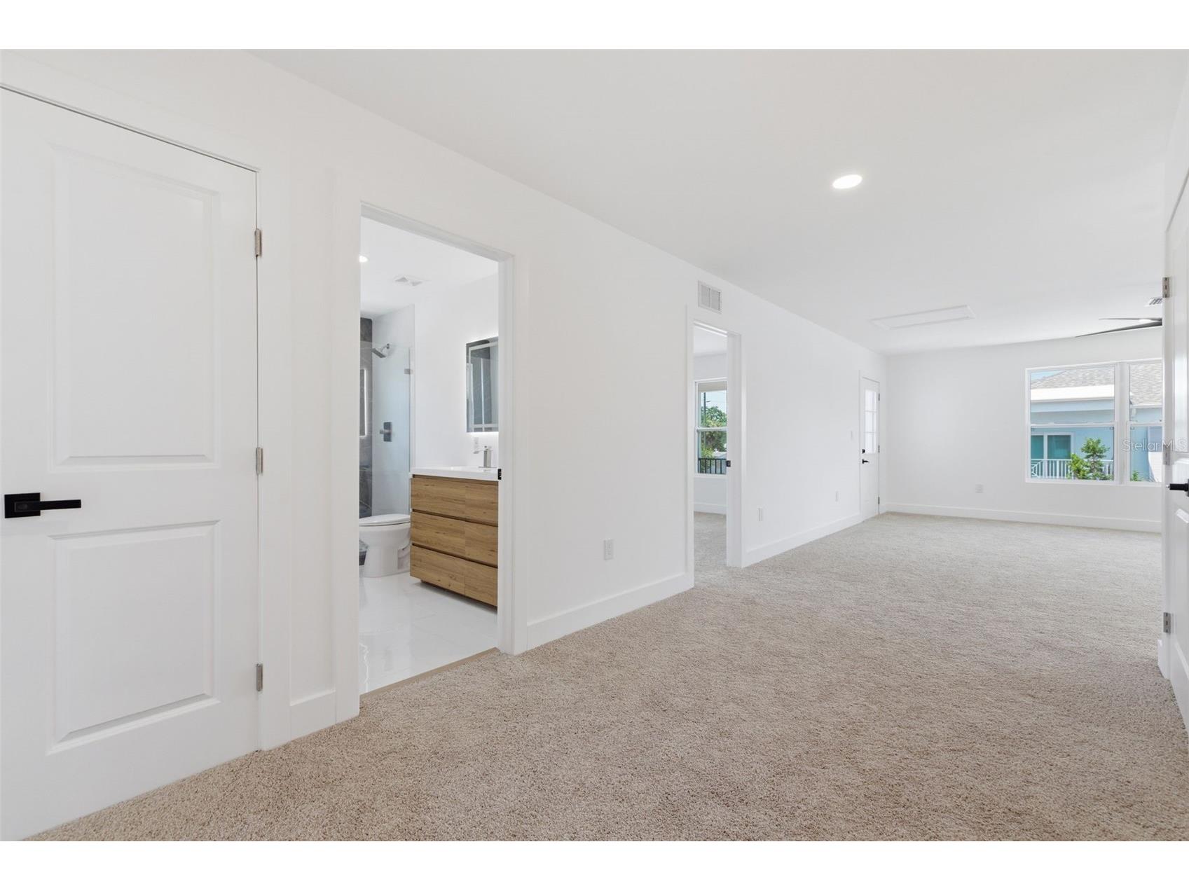 1530 12th Avenue S Saint Petersburg FL 33705 TB8508957 image19