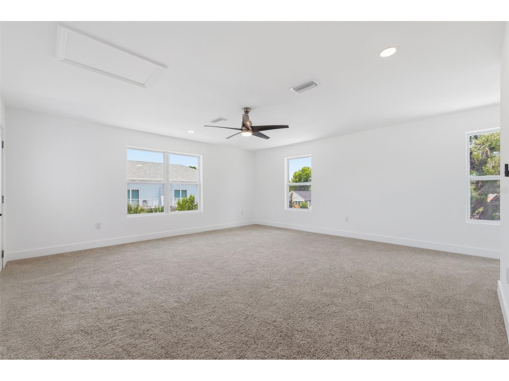 1530 12th Avenue S Saint Petersburg FL 33705 TB8508957 image20