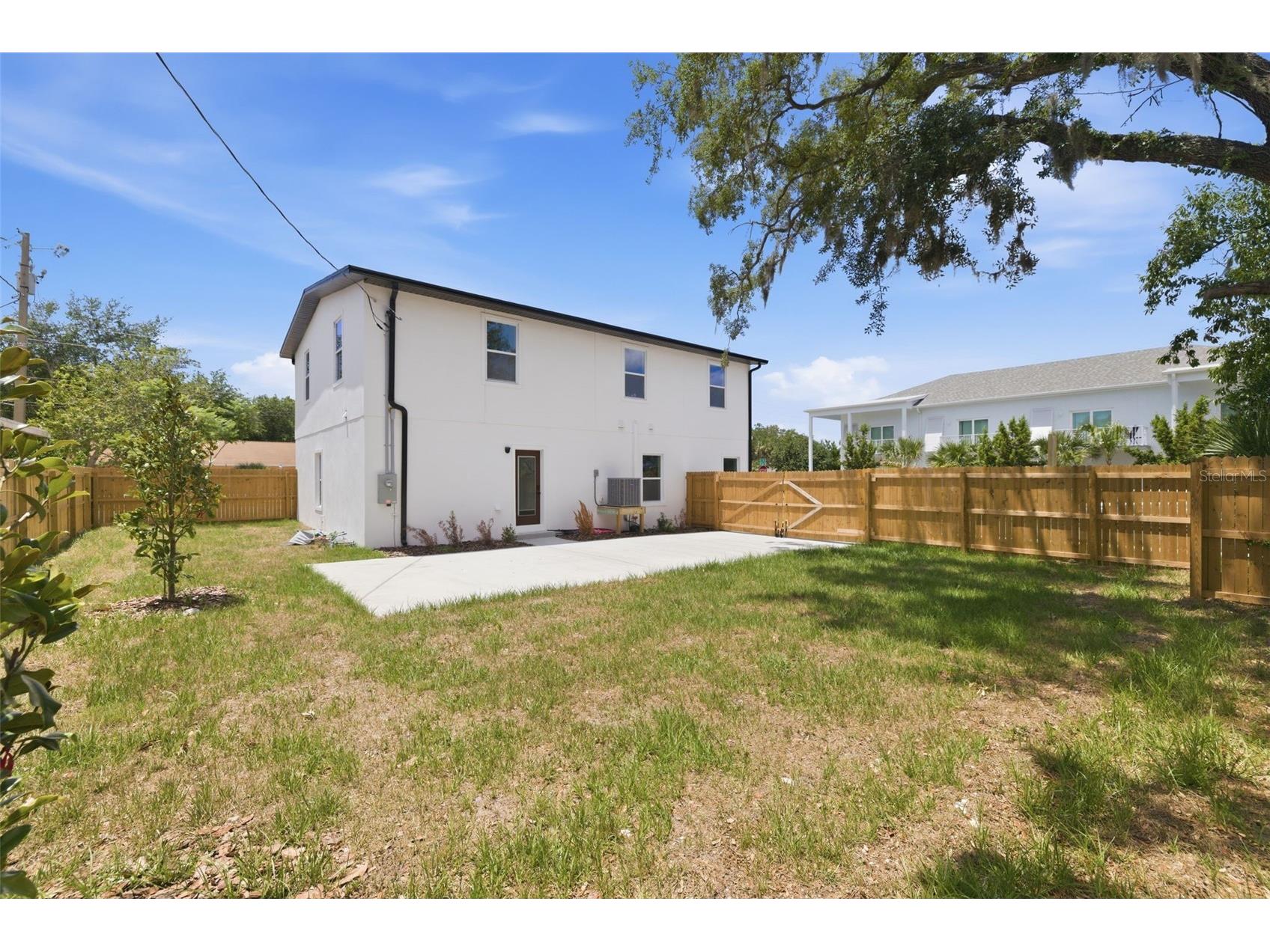 1530 12th Avenue S Saint Petersburg FL 33705 TB8508957 image32