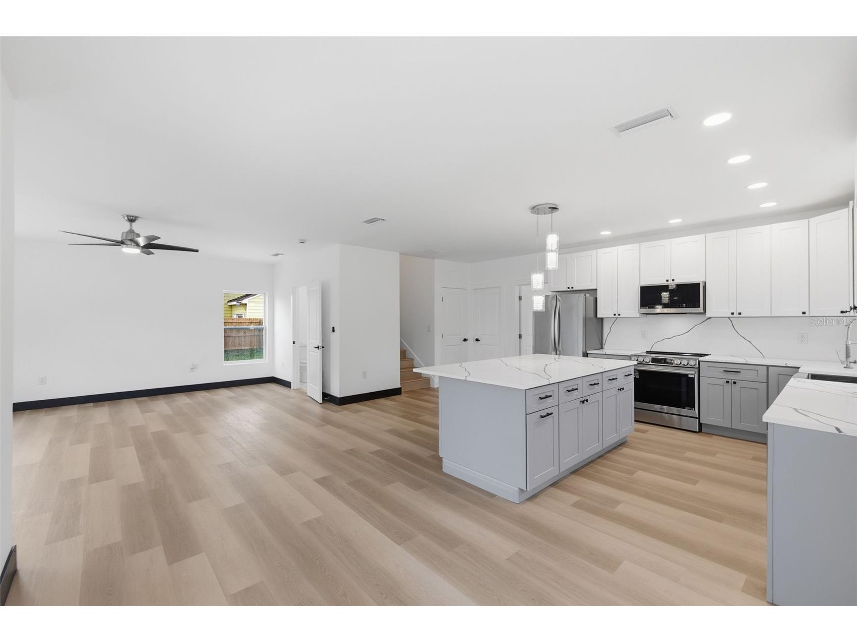 1530 12th Avenue S Saint Petersburg FL 33705 TB8508957 image4