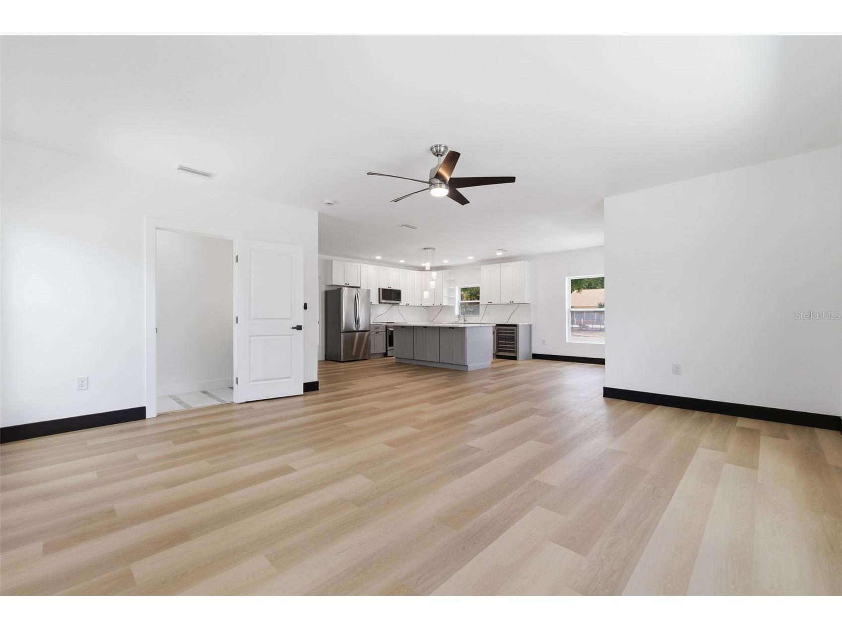 1530 12th Avenue S Saint Petersburg FL 33705 TB8508957 image9