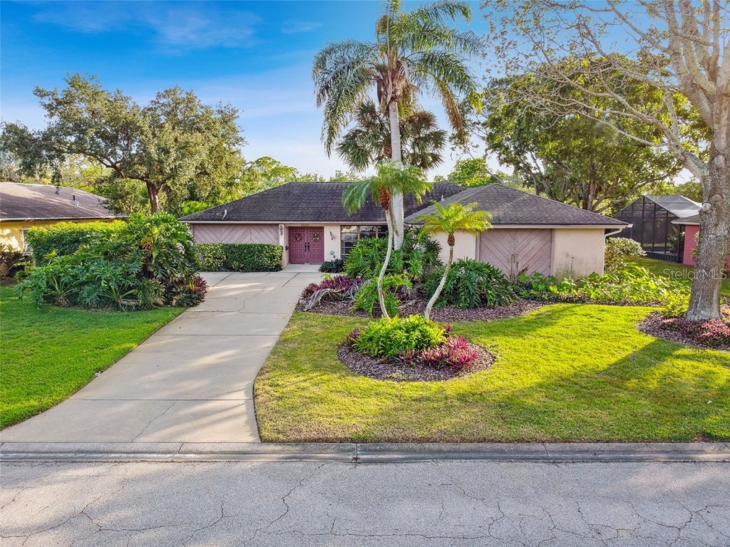 1530 72nd Avenue NE Saint Petersburg FL 33702 U8225168 image1