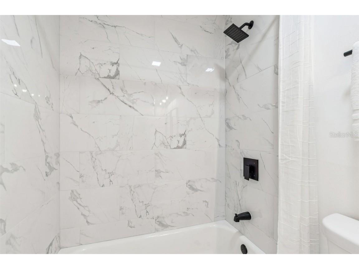 1530 Erin Lane Clearwater FL 33755 TB8452759 image33