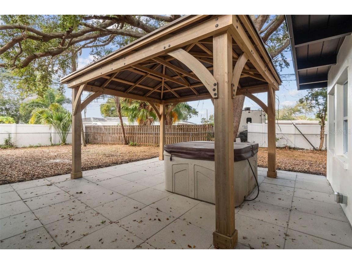 1530 Erin Lane Clearwater FL 33755 TB8452759 image37