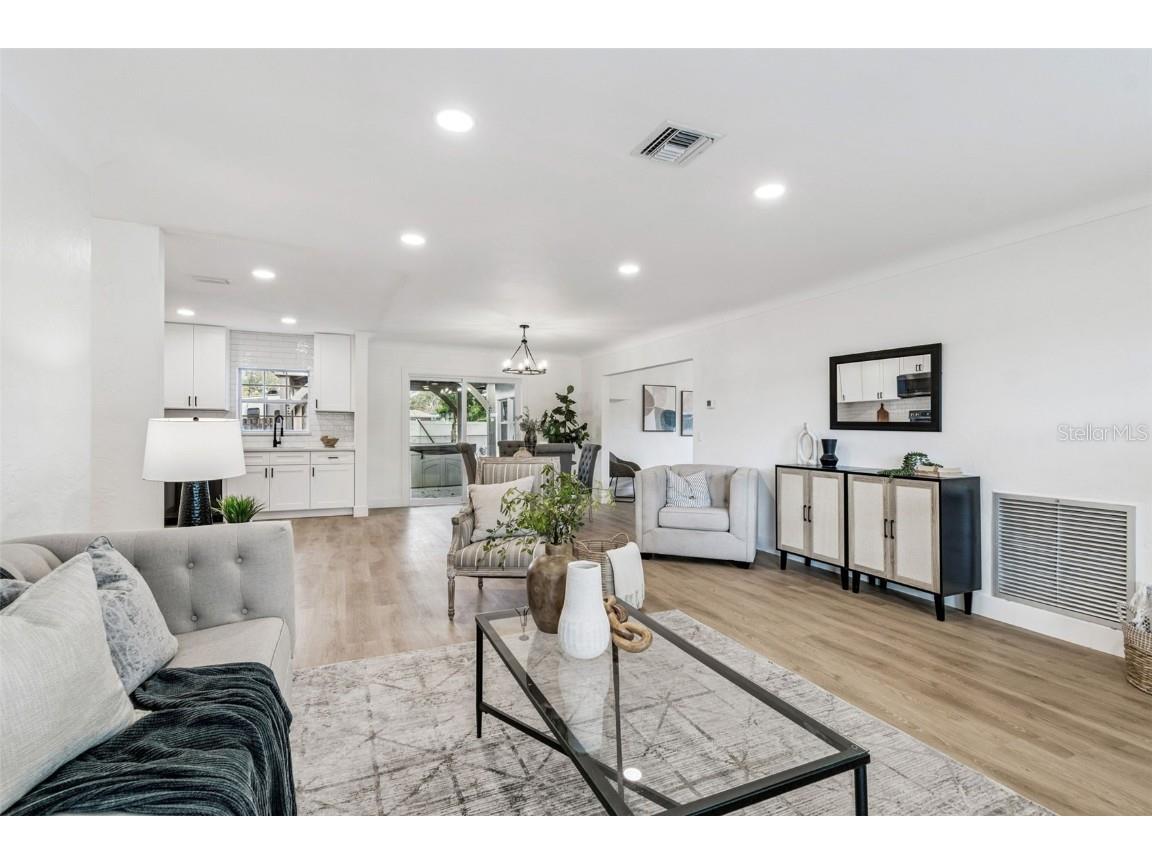 1530 Erin Lane Clearwater FL 33755 TB8452759 image7